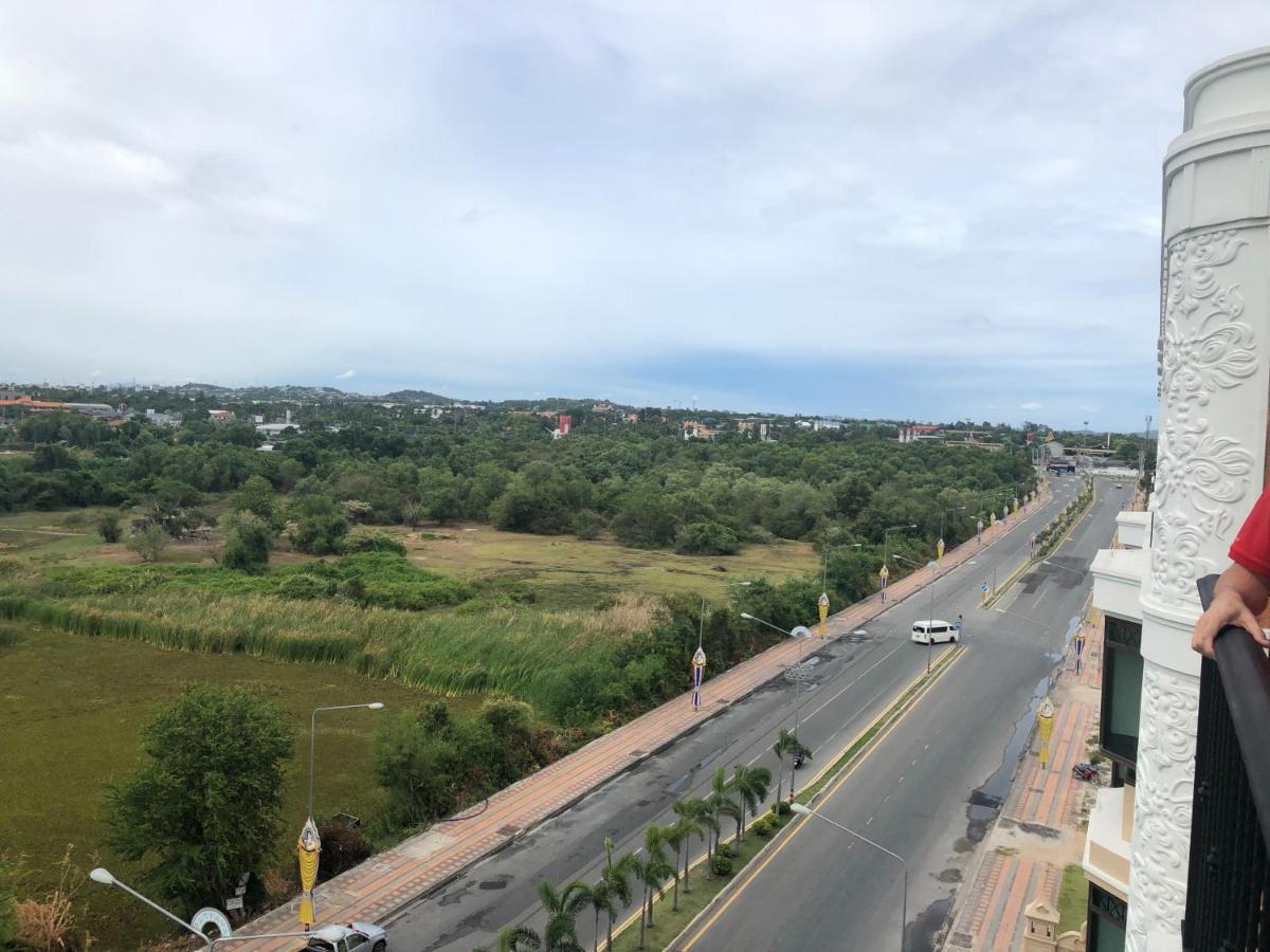Espana Condo Resort Pattaya Evt หาดจอมเทียน ภายนอก รูปภาพ