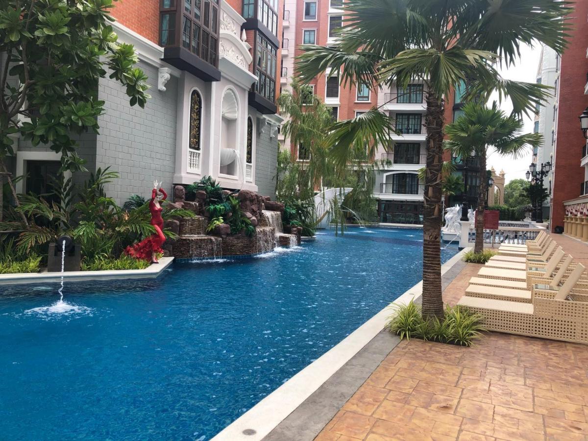 Espana Condo Resort Pattaya Evt หาดจอมเทียน ภายนอก รูปภาพ