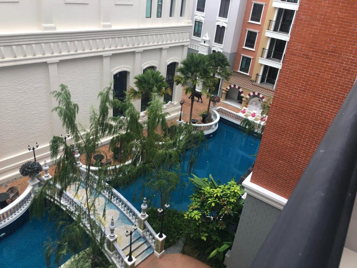 Espana Condo Resort Pattaya Evt หาดจอมเทียน ภายนอก รูปภาพ