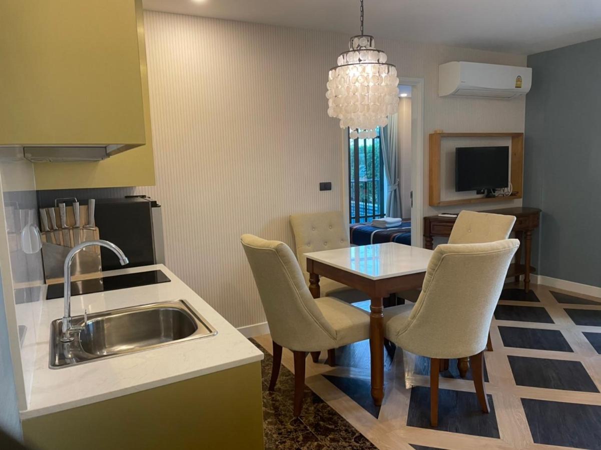 Espana Condo Resort Pattaya Evt หาดจอมเทียน ภายนอก รูปภาพ